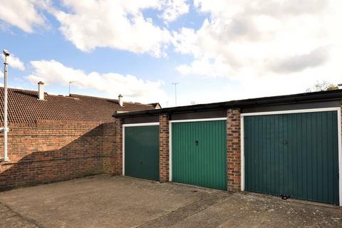 10 Stamford Drive, Bromley, BR2 0XF