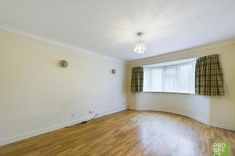 3 bedroom end of terrace house to rent, St. Marys Road, Sindlesham, Wokingham, Berkshire, RG41