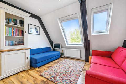 Penthouse 6, De Walden House Allitsen Road, London, NW8 7BA