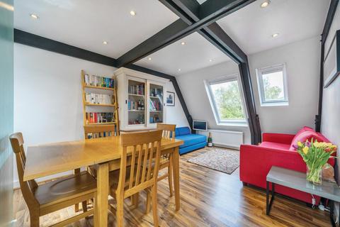 Penthouse 6, De Walden House Allitsen Road, London, NW8 7BA