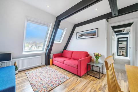 Penthouse 6, De Walden House Allitsen Road, London, NW8 7BA