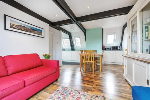 Penthouse 6, De Walden House Allitsen Road, London, NW8 7BA