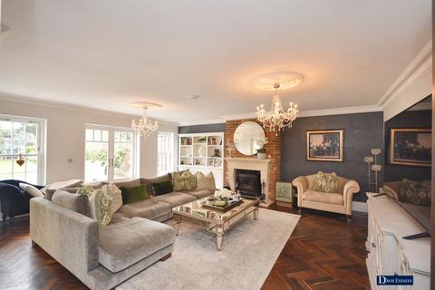 24 Great Nelmes Chase, Hornchurch, RM11 2PT