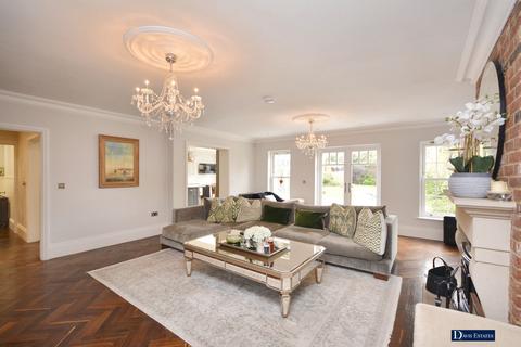 24 Great Nelmes Chase, Hornchurch, RM11 2PT