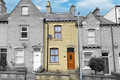 3 bedroom terraced house for sale, Elizabeth Street, Elland HX5