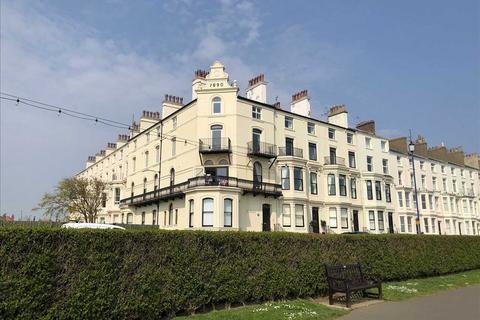 4 bedroom apartment for sale, The Crescent, Filey