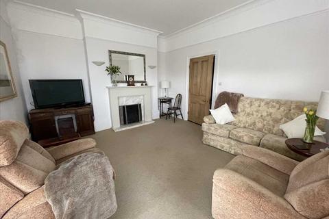 4 bedroom apartment for sale, The Crescent, Filey