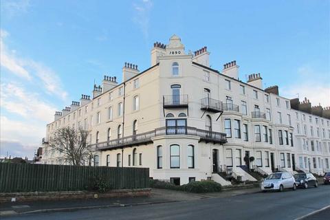 4 bedroom apartment for sale, The Crescent, Filey