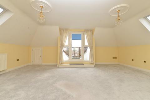 3 bedroom apartment for sale, Station Road, New Milton, Hampshire, BH25