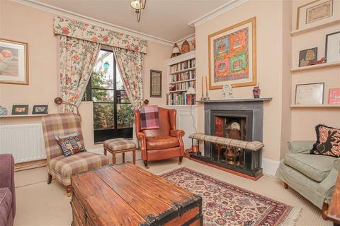 4 bedroom terraced house for sale, Calthorpe Road, Banbury