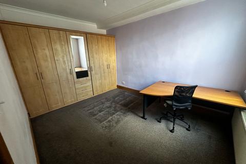 undefined, Leeds LS11