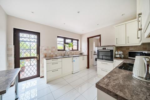 4 bedroom detached house for sale, Magpie Lane, Hampshire, SO50