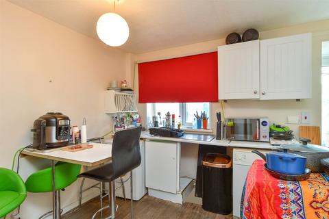 3 bedroom ground floor flat for sale, Camber Close, Brighton, East Sussex