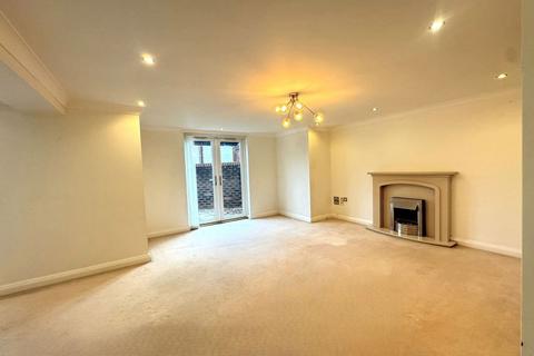 3 bedroom ground floor flat for sale, Belgravia Apartments, Trafalgar Road