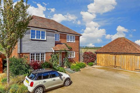 4 bedroom detached house for sale, Bourne Drive, Littlebourne, Canterbury, Kent