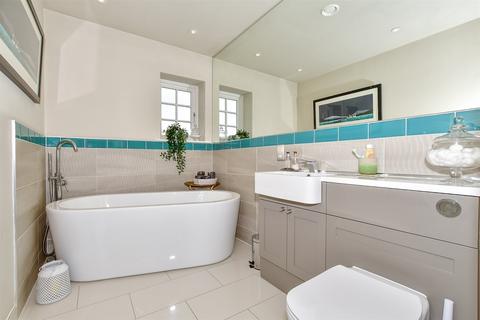 Mulberry Lodge Bourne Drive, Littlebourne, Canterbury, CT3 1FT