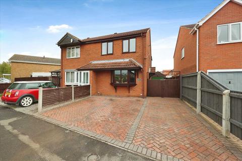 3 bedroom semi-detached house for sale, Montaigne Crescent, Lincoln
