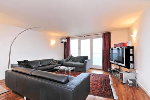 2 bedroom flat to rent, New Providence Wharf, 1 Fairmont Avenue, Nr Canary Wharf, London, E14