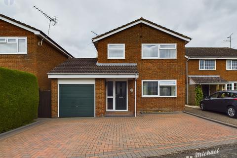 3 bedroom detached house for sale, Coppidwell Drive, Aylesbury