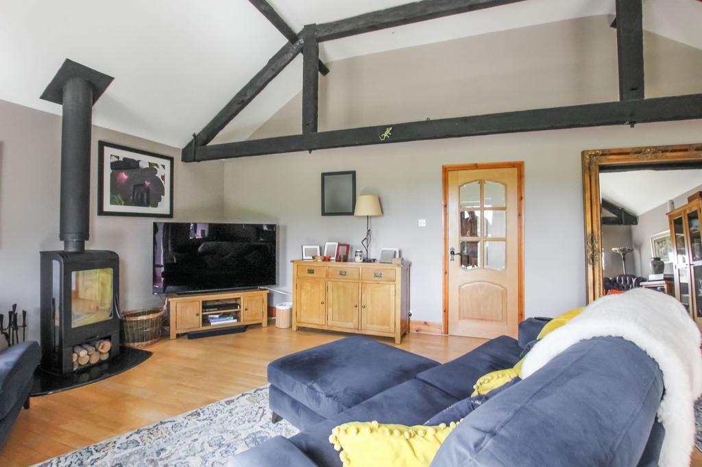 Hope Farm Ashford Road, New Romney TN28 4 bed barn conversion for sale £850,000