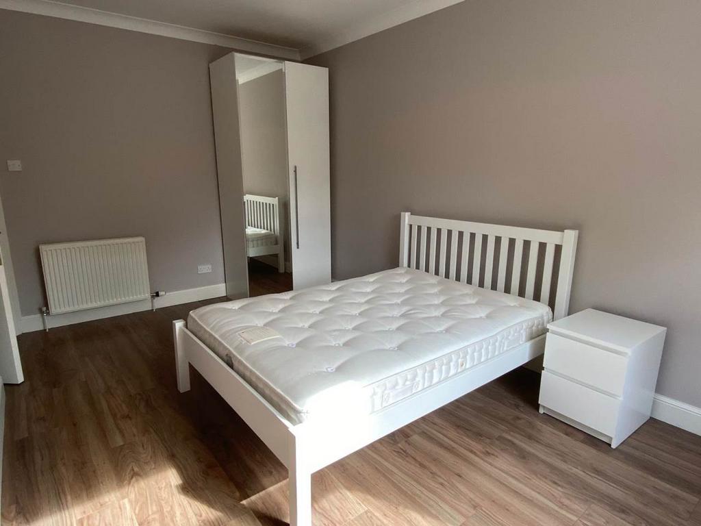 Bedroom2