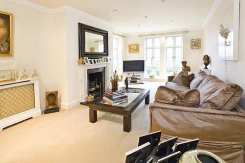 2 bedroom apartment to rent, VIRGINIA WATER, SURREY