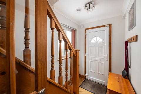 56 Sandcross Lane, Reigate, RH2 8EY