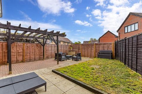 15 Beadsman Crescent, Leybourne, West Malling, ME19 5FG