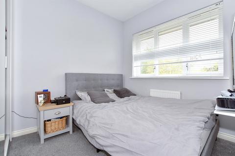 15 Beadsman Crescent, Leybourne, West Malling, ME19 5FG