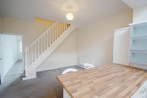 2 bedroom terraced house to rent, Lorne Street, Mossley OL5