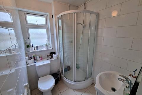1 bedroom apartment for sale, Calidore Close, Endymion Road, Brixton