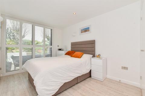 2 bedroom end of terrace house for sale, Dental Street, Hythe, Kent