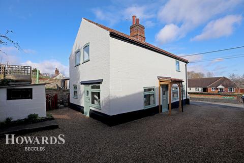 4 bedroom semi-detached house for sale, Nethergate Street, Bungay