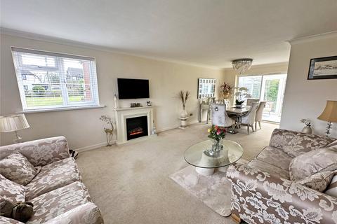 2 bedroom apartment for sale, Ariane Court, Woodlands Road, Barton On Sea, New Milton, BH25