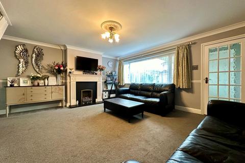 41 Foxhunter Walk, Billericay, CM11 1DZ