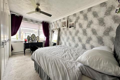 41 Foxhunter Walk, Billericay, CM11 1DZ