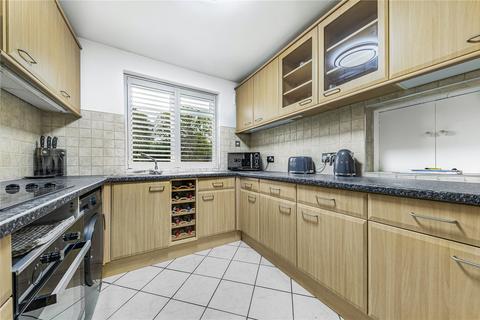 16, Inglewood Kemnal Road, Chislehurst, BR7 6NF
