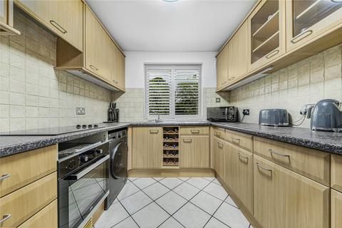 16, Inglewood Kemnal Road, Chislehurst, BR7 6NF
