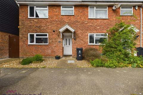2 bedroom end of terrace house for sale, Salvia Close, Clacton-On-Sea CO16