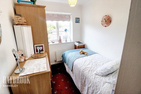 8 Falcon Knowle Ing, Darton, Barnsley, S75 5RB