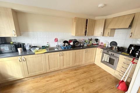 2 bedroom flat for sale, City View, Highclere Avenue M7