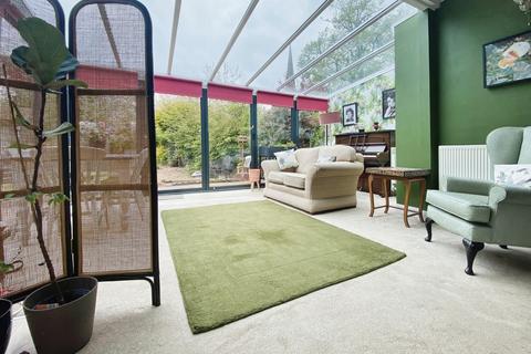 1 Grantham Road, Great Gonerby, Grantham, NG31 8JZ