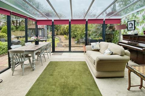 1 Grantham Road, Great Gonerby, Grantham, NG31 8JZ
