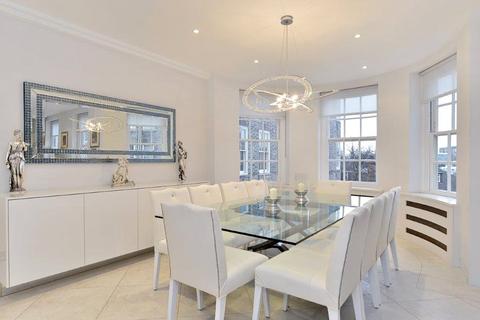 4 bedroom flat for sale, Circus Road, London, NW8