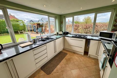 5 bedroom bungalow for sale, Cloverdale Drive, Preston On Wye, Hereford, HR2