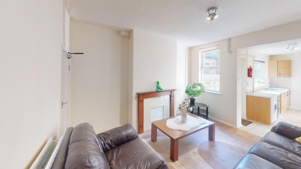 38-Cromwell-Street-Living-Room