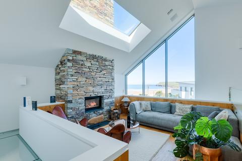 Kai-tak Dunder Hill, Polzeath, Wadebridge, PL27 6SU