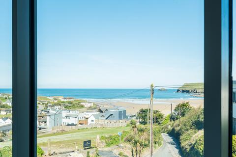 Kai-tak Dunder Hill, Polzeath, Wadebridge, PL27 6SU