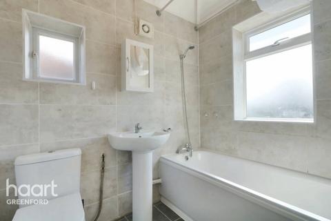 21 Wadham Gardens, Greenford, UB6 0BP