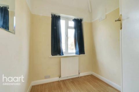 21 Wadham Gardens, Greenford, UB6 0BP